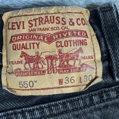 Levis 550 Jeans Mens 36x30 Black Relaxed Fit Distressed Paint Vintage Y2K Style - Thumbnail 7
