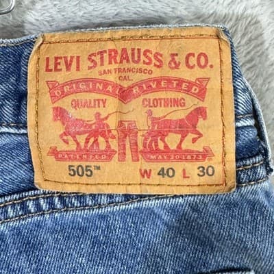 Levis 505 Jeans Mens 40x30 Blue Classic Fit Denim Straight Leg Medium Wash - Thumbnail 3