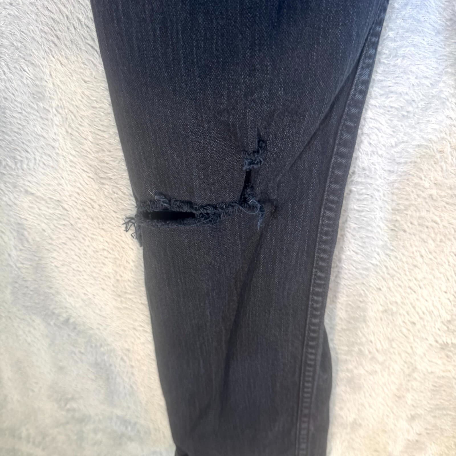 Levi’s 511 Men’s Slim Fit Jeans 32x30 Black Stretch Distressed Denim Zip Fly - Thumbnail 5