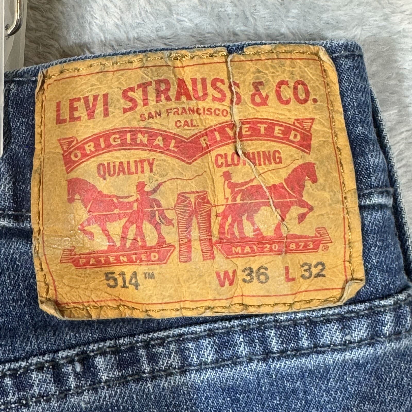 Levi’s 514 Men’s Jeans 36x32 Blue Denim Mid Rise Straight Fit Zip Fly - Thumbnail 3