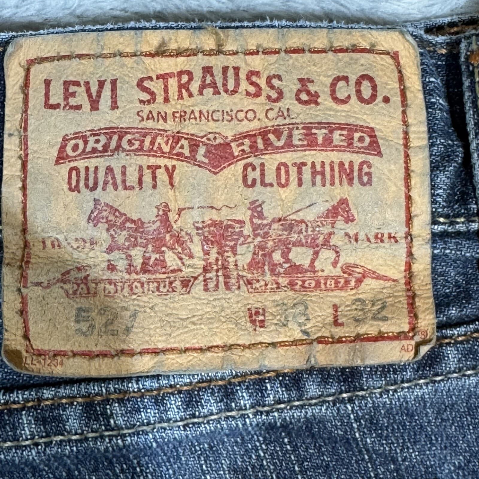 Levi’s 527 Jeans Mens 38x32 Blue Whsikered Boot Cut Mid Rise Denim Zip Fly - Thumbnail 5