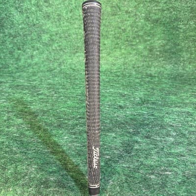 Titleist 735.CM Forged 9 Iron S300 Steel Shaft 37.5 L 60.5 Lie RH Golf Club - Thumbnail 11