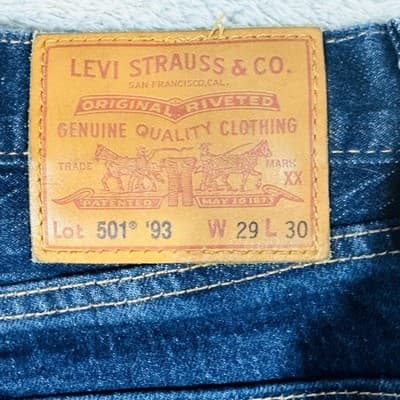 Vintage Levis 501 Jeans Mens 29x30 Blue Dark Wash Straight Denim Button Fly 90s - Thumbnail 5