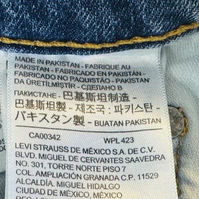 Levis 514 Shorts Mens 29 Blue Bermuda Distressed 11 Inseam 5-Pocket Zip Fly - Thumbnail 4