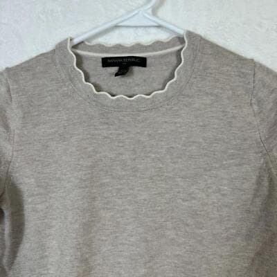 Banana Republic Petite Tan Scalloped-Neck Sweater, Size 0P Petite W 267 - Thumbnail 5