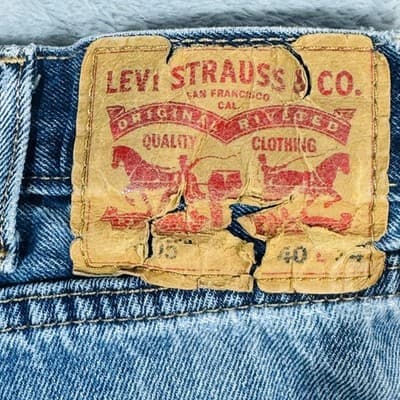 Levis 505 Jeans Mens 40x34 Blue Medium Wash Relaxed Straight Denim Zip Fly - Thumbnail 8