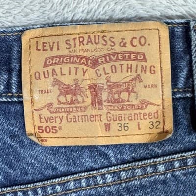 Levis 505 Jeans Mens 36x32 Blue Regular Fit Straight Leg Denim Classic 90s Y2K - Thumbnail 5