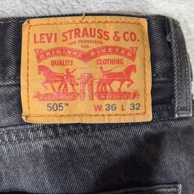 Levis 505 Jeans Mens 36x32 Black Wash Straight Leg Regular Fit High Rise Denim - Thumbnail 3