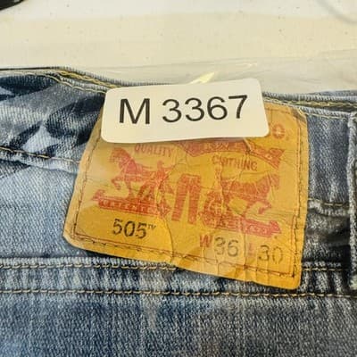 Levis 505 Jeans Mens 36x30 Blue Light Wash Straight Denim Zip Fly Regular Fit - Thumbnail 16