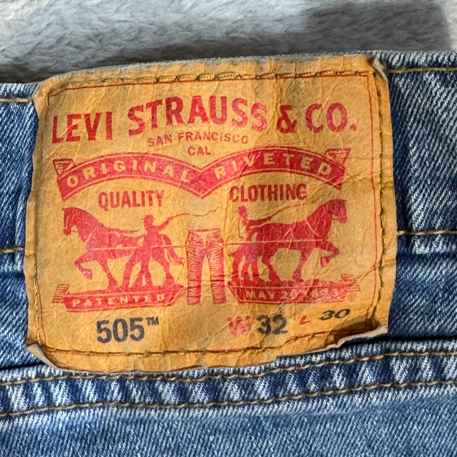 Levi’s 505 Men’s Jeans 32 x 30 Blue Denim Mid-Rise Straight Leg Whiskered - Thumbnail 10