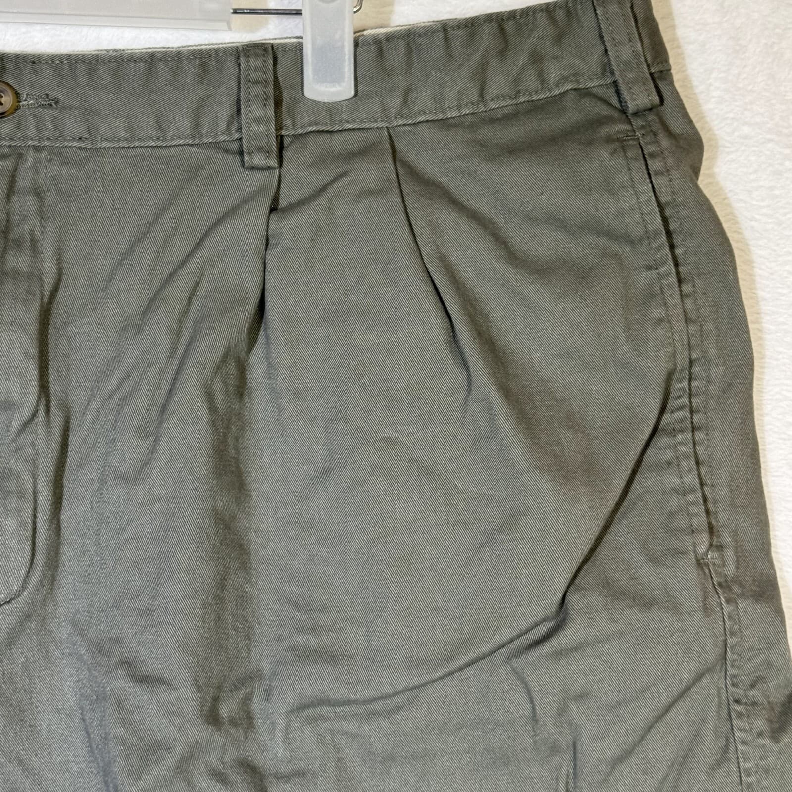 Saddlebred Men’s Green Cotton Pleated Casual Shorts, Size 40 – Excellent - Thumbnail 4