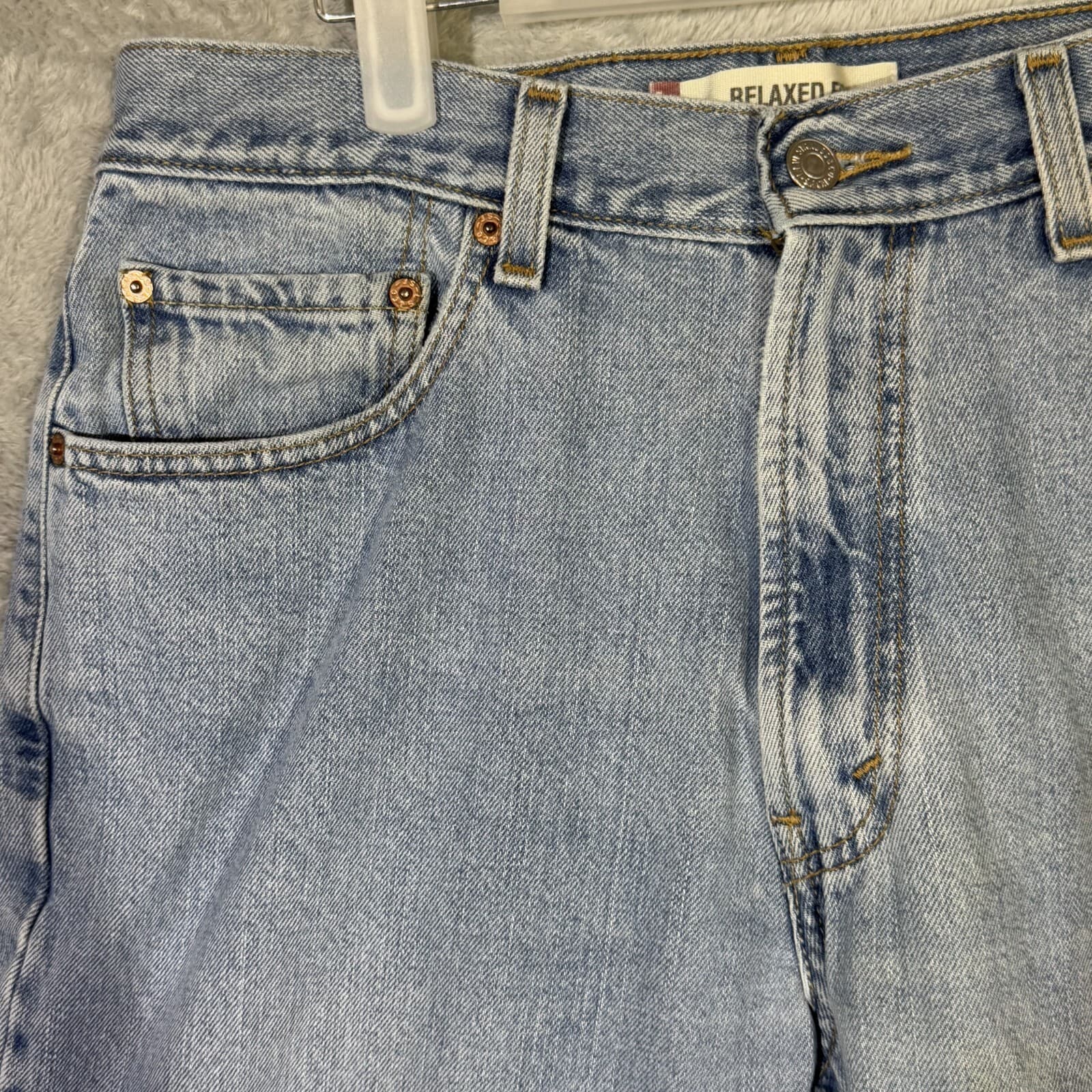 Vintage Levi’s 550 Men’s Jeans 34x31 Blue Denim Relaxed Fit Straight Leg - Thumbnail 3