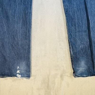 Levis 501 Jeans Mens 34x32 Blue Medium Wash Denim Button Fly Regular Fit - Thumbnail 7