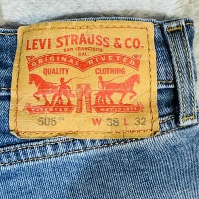 Levis 505 Jeans Mens 38x32 Blue Light Wash Straight Denim Zip Fly Regular Fit - Thumbnail 6