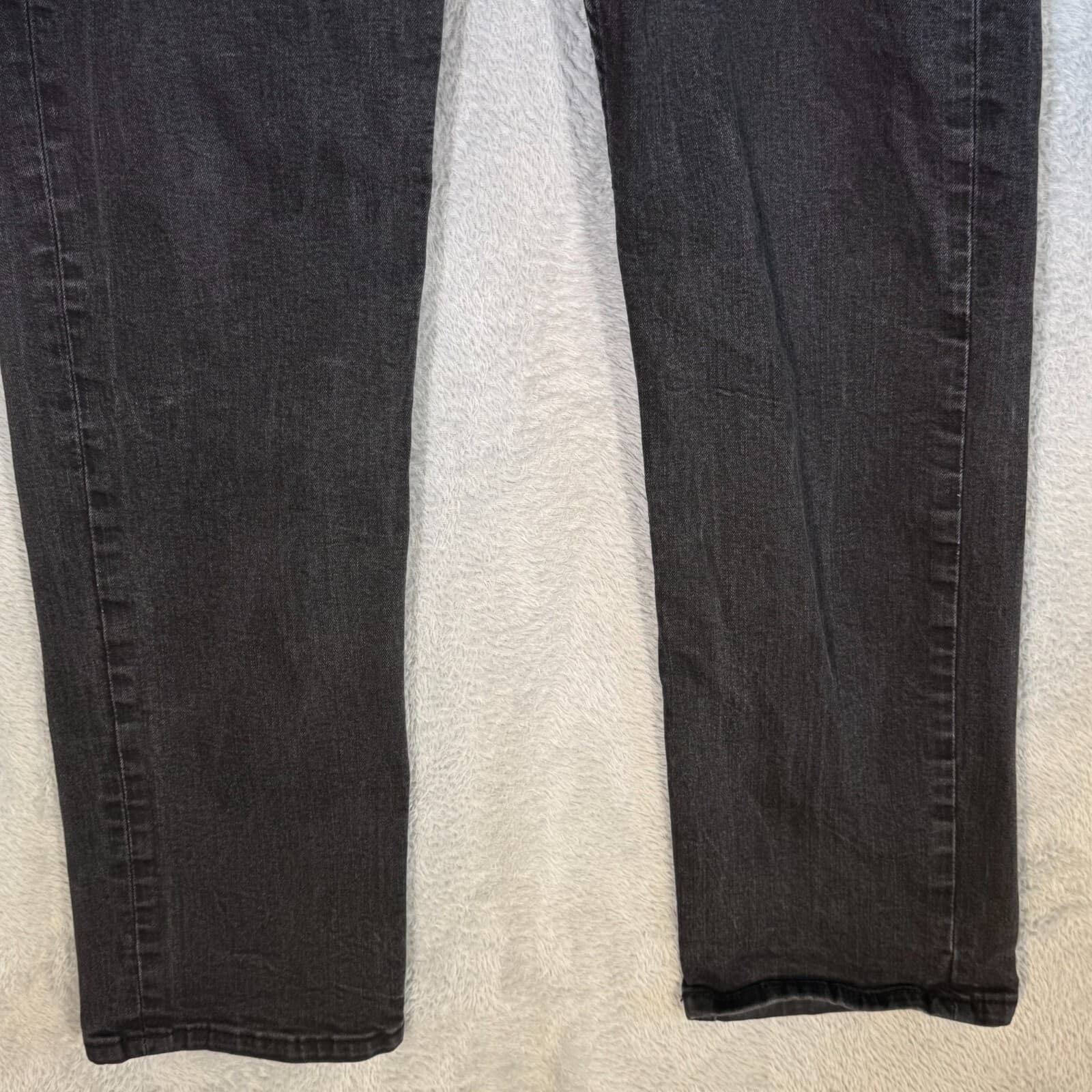 Levi’s 514 Men’s Jeans 33x30 Black Denim Mid-Rise Straight Leg - Thumbnail 5