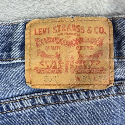 Vintage Levis 550 Jeans Mens 34x34 Blue Relaxed Tapered Distressed Denim - Thumbnail 5
