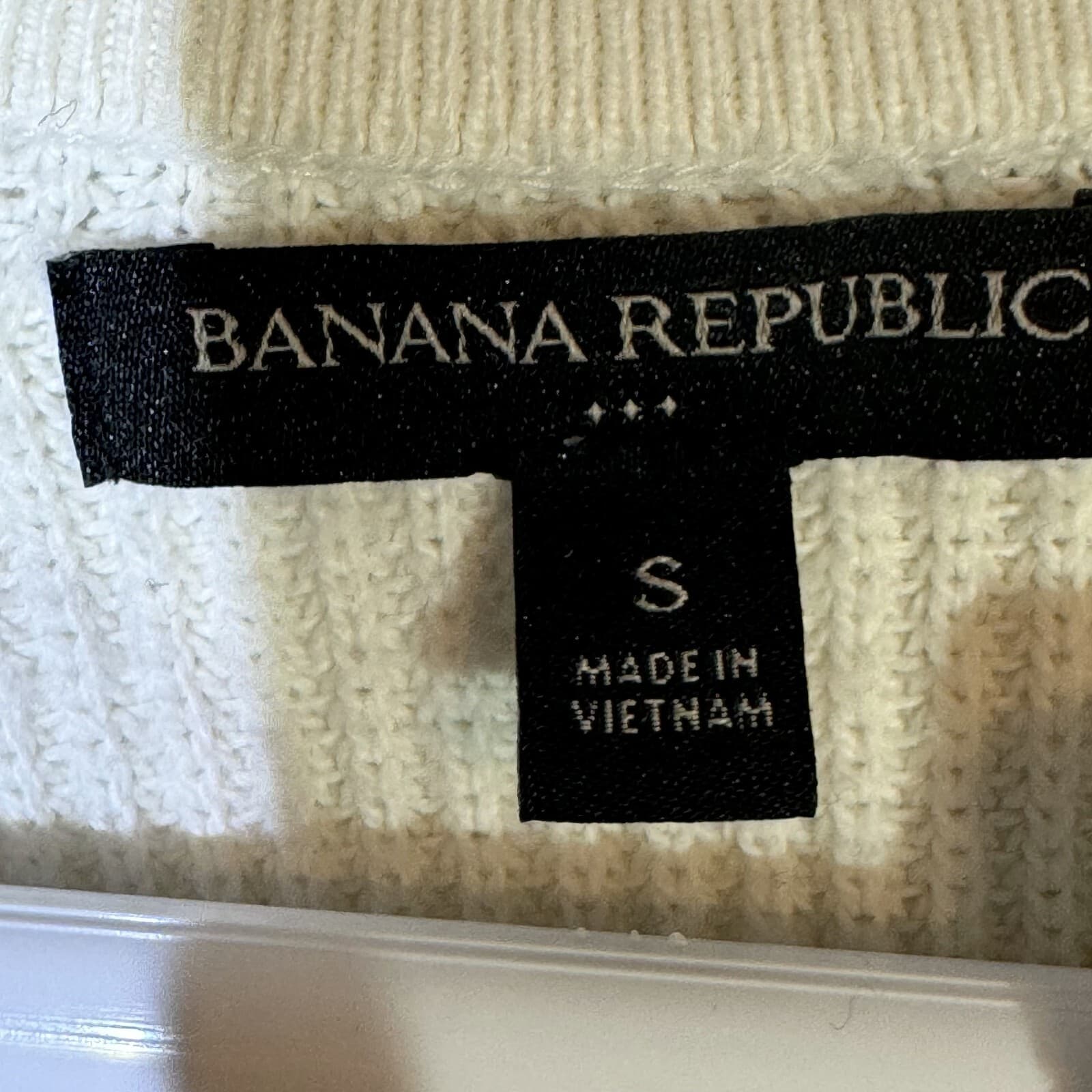 Banana Republic Women’s Ivory Split‑Neck Knit Pullover Sweater – Size S W447 - Thumbnail 6