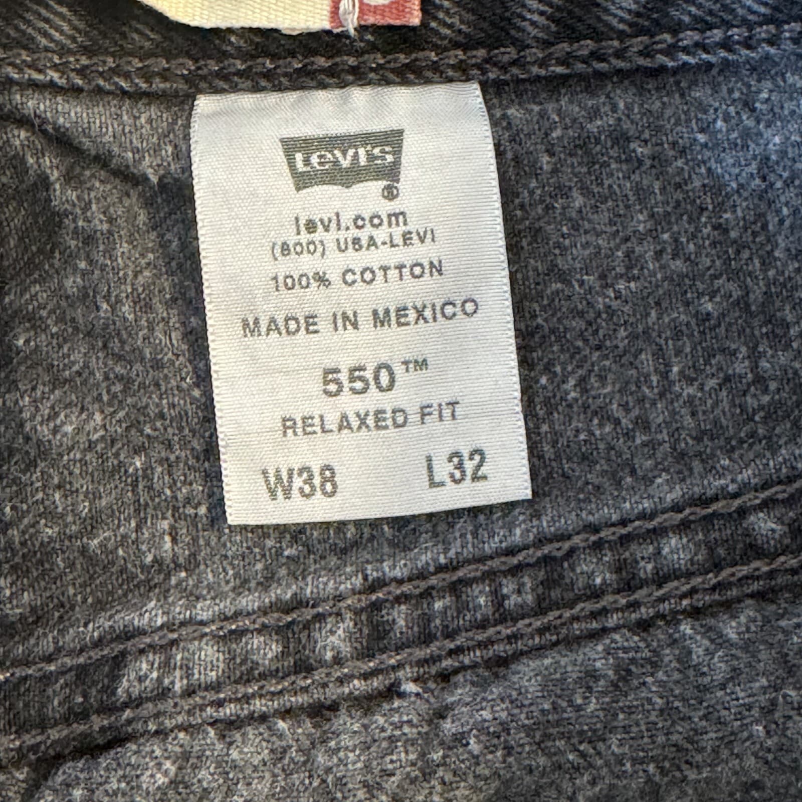 Levi's 550 Men's Jeans 38x32 Black Denim Mid-Rise Relaxed Fit Straight Fly Zip - Thumbnail 4