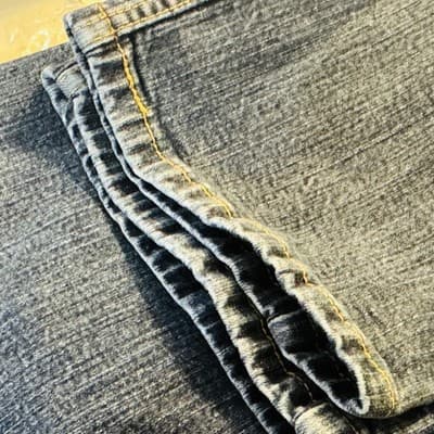 Levis 505 Jeans Mens 36x32 Blue Medium Wash Straight Denim Zip Fly - Thumbnail 8