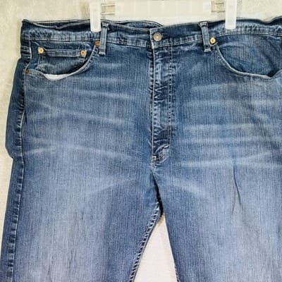 Levis 505 Jeans Mens 42x32 Blue Medium Wash Straight Denim Zip Fly Mid Rise - Thumbnail 3