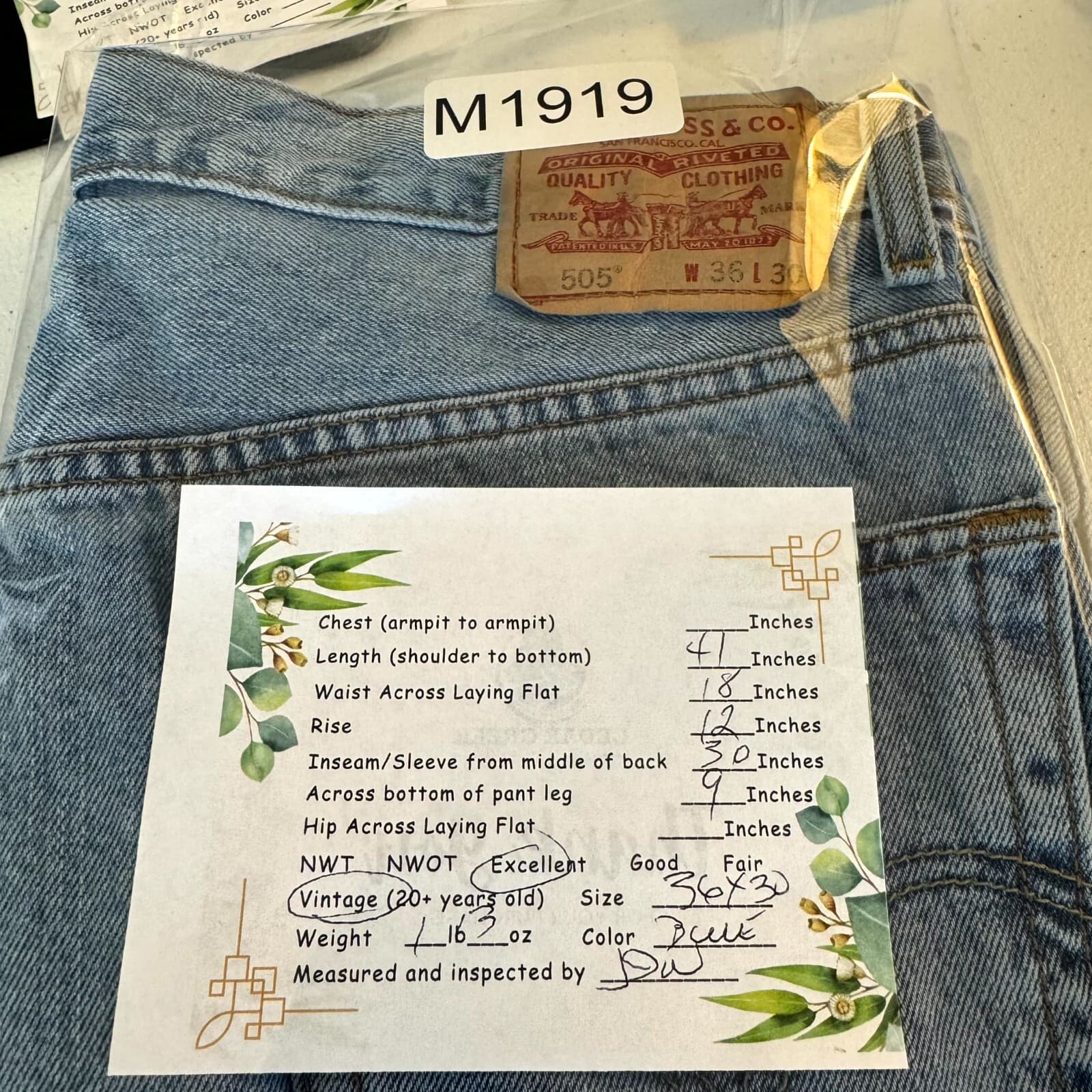 Vintage Levi's 505 Jeans Mens 36x30 Blue Denim Regular Fit Mid Rise Zip Fly - Thumbnail 8