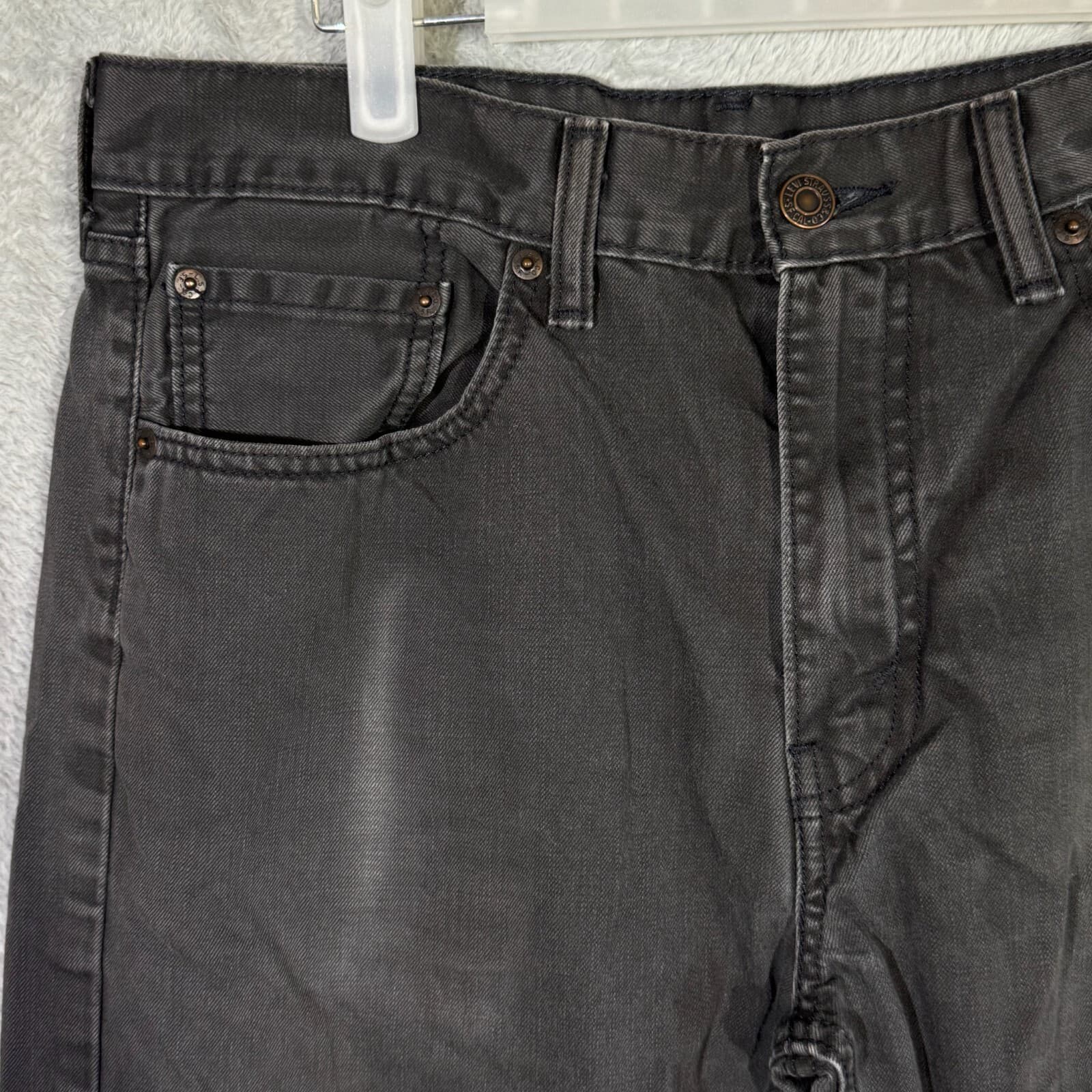 Levis 505 Jeans Mens 33x32 Black Regular Fit Straight Leg Denim Zip Fly Classic - Thumbnail 3