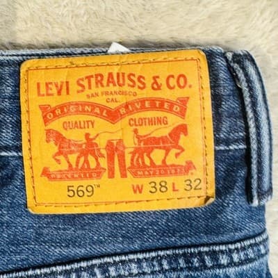 Levis 569 Jeans Mens 38x32 Blue Medium Wash Distressed Relaxed Denim Zip Fly - Thumbnail 12