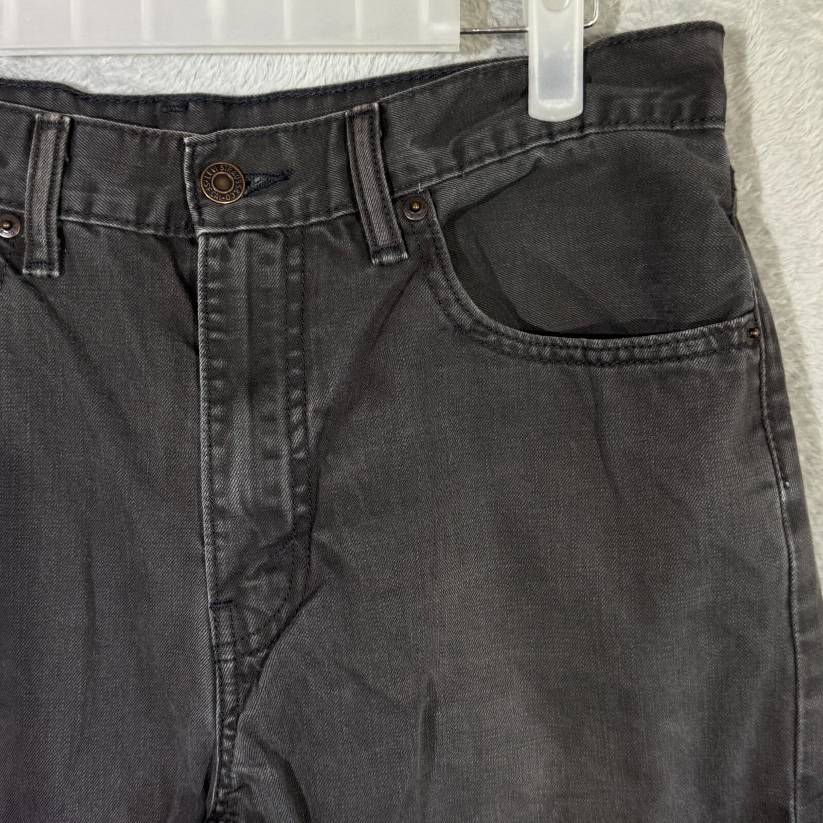 Levis 505 Jeans Mens 33x32 Black Regular Fit Straight Leg Denim Zip Fly Classic - Thumbnail 4