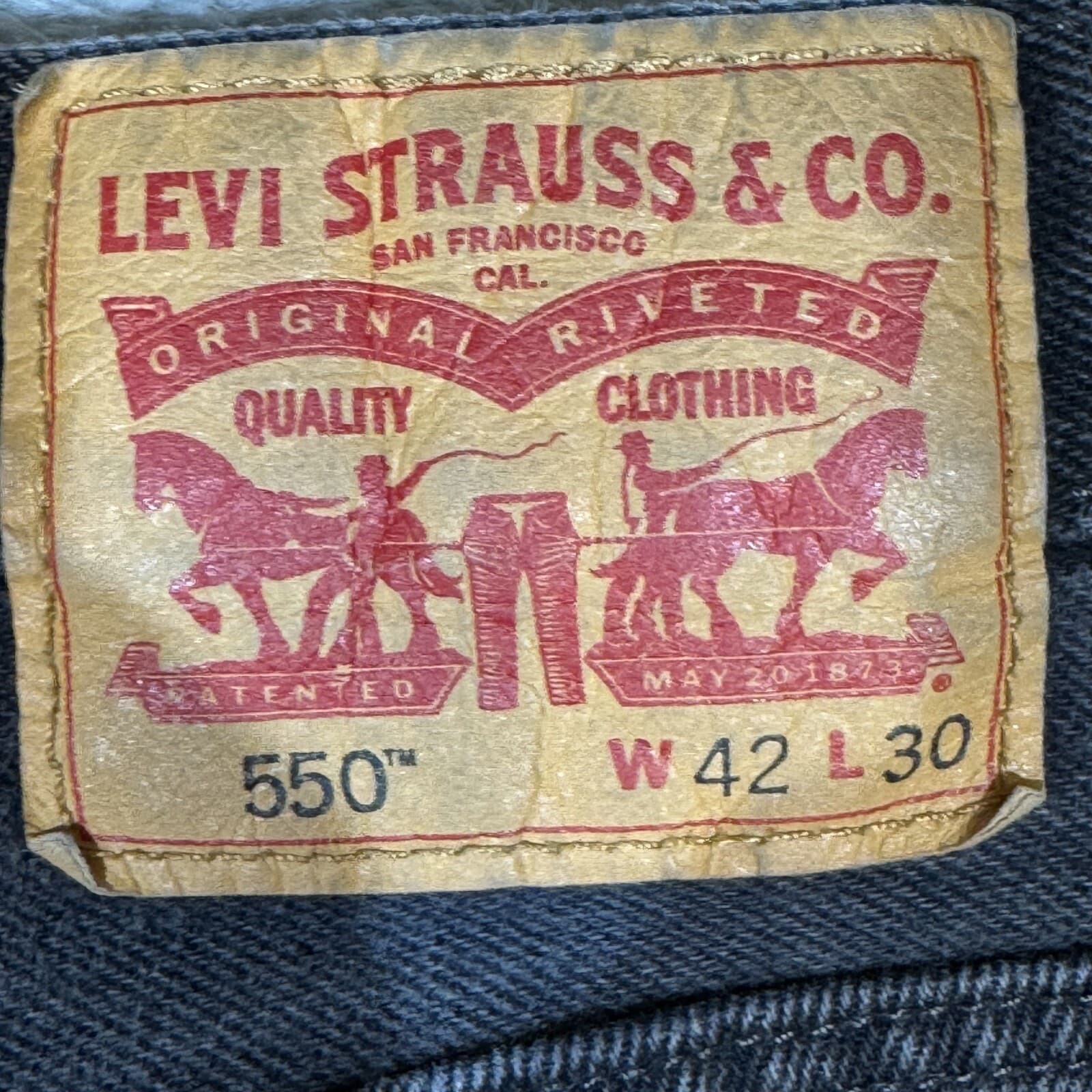 Levi's 550 Jeans Mens 42x30 Black Denim Relaxed Fit Tapered Leg Mid Rise Zip Fly - Thumbnail 6