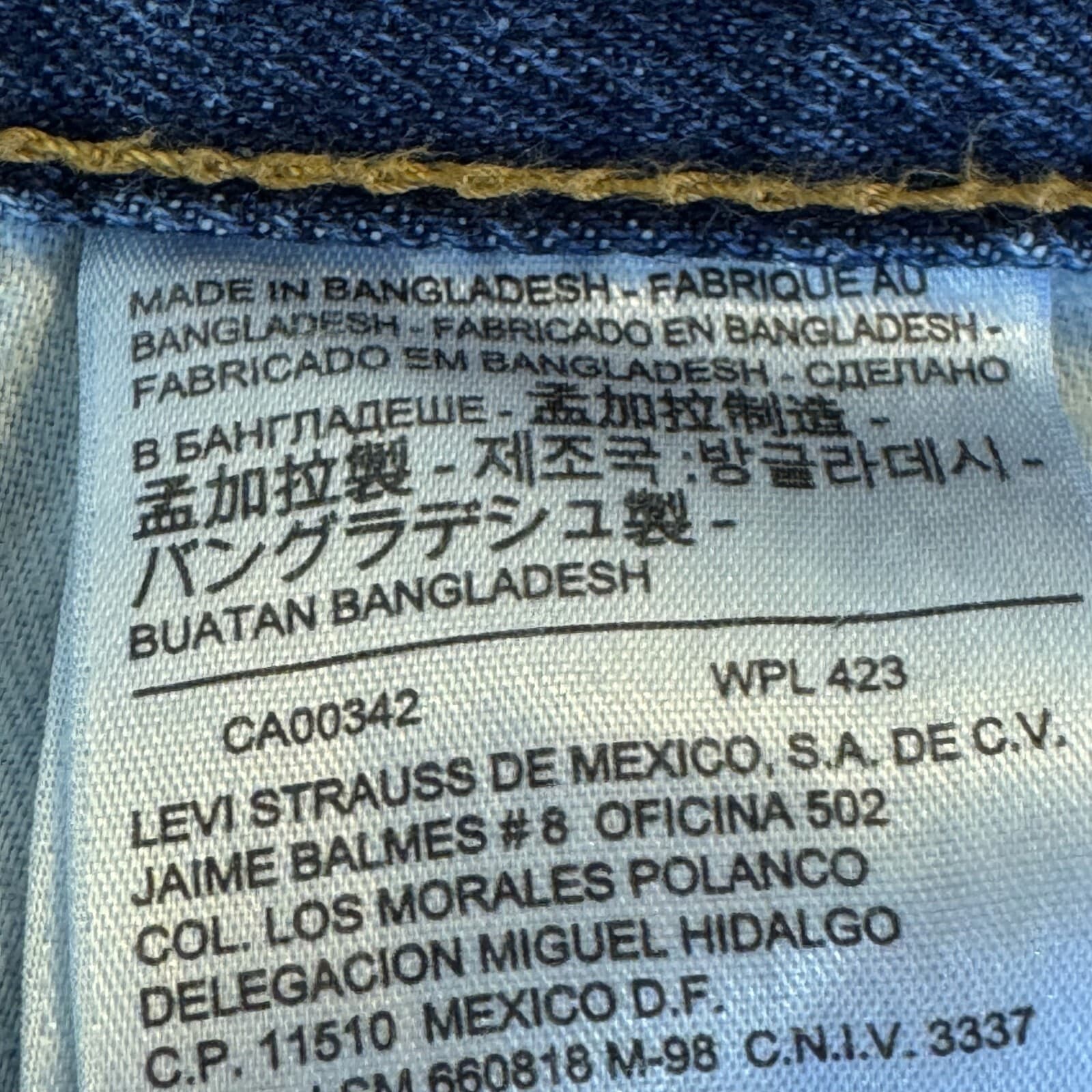 Levi's 550 Jeans Mens 34x30 Blue Denim Relaxed Fit Tapered Leg Mid Rise Zip Fly - Thumbnail 5