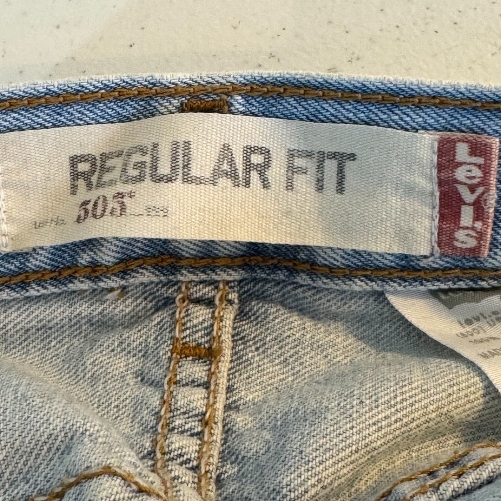 Levis 505 Jeans Mens 36x30 Light Wash Regular Fit Straight Leg Denim Classic - Thumbnail 11