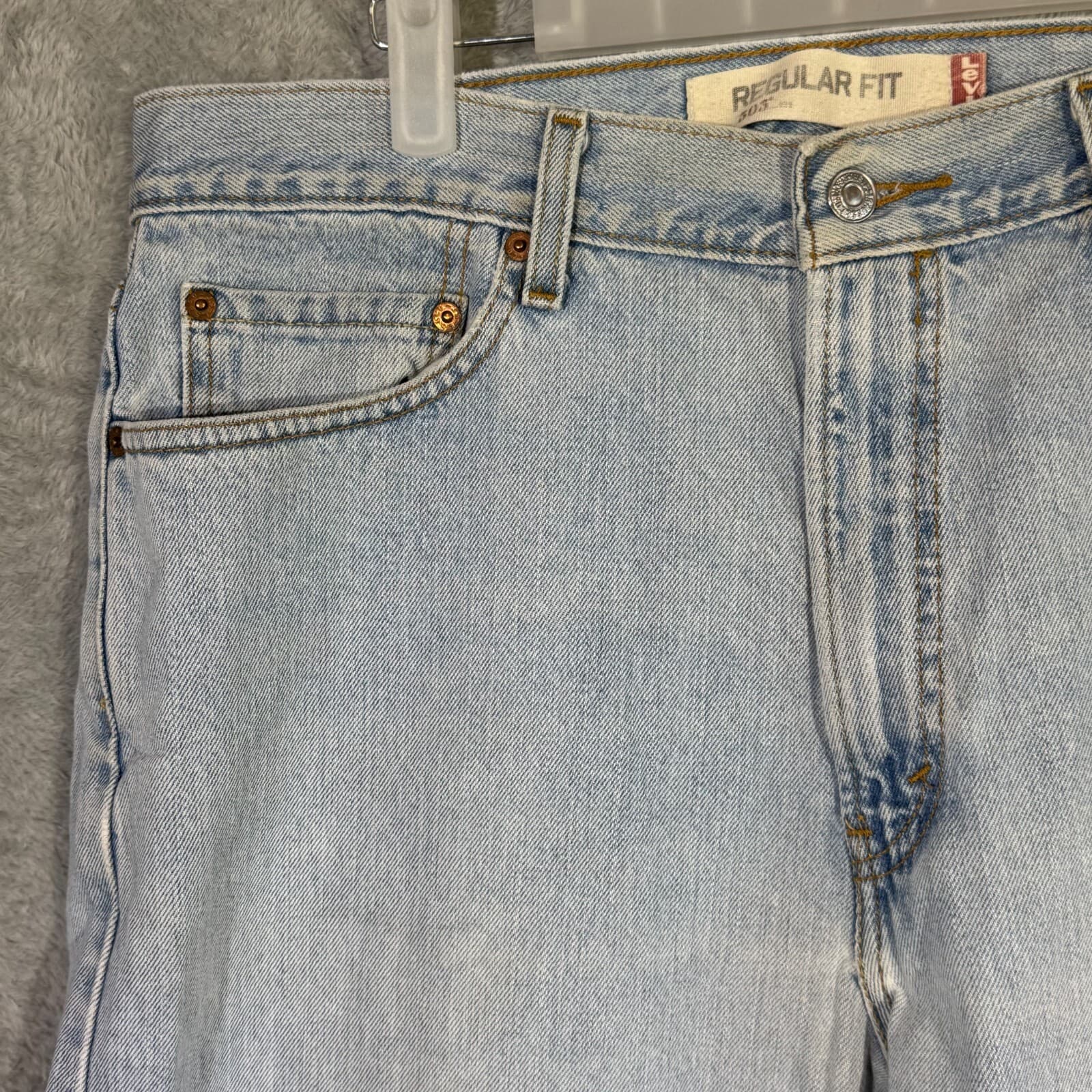 Levis 505 Jeans Mens 36x30 Light Wash Regular Fit Straight Leg Denim Classic - Thumbnail 3