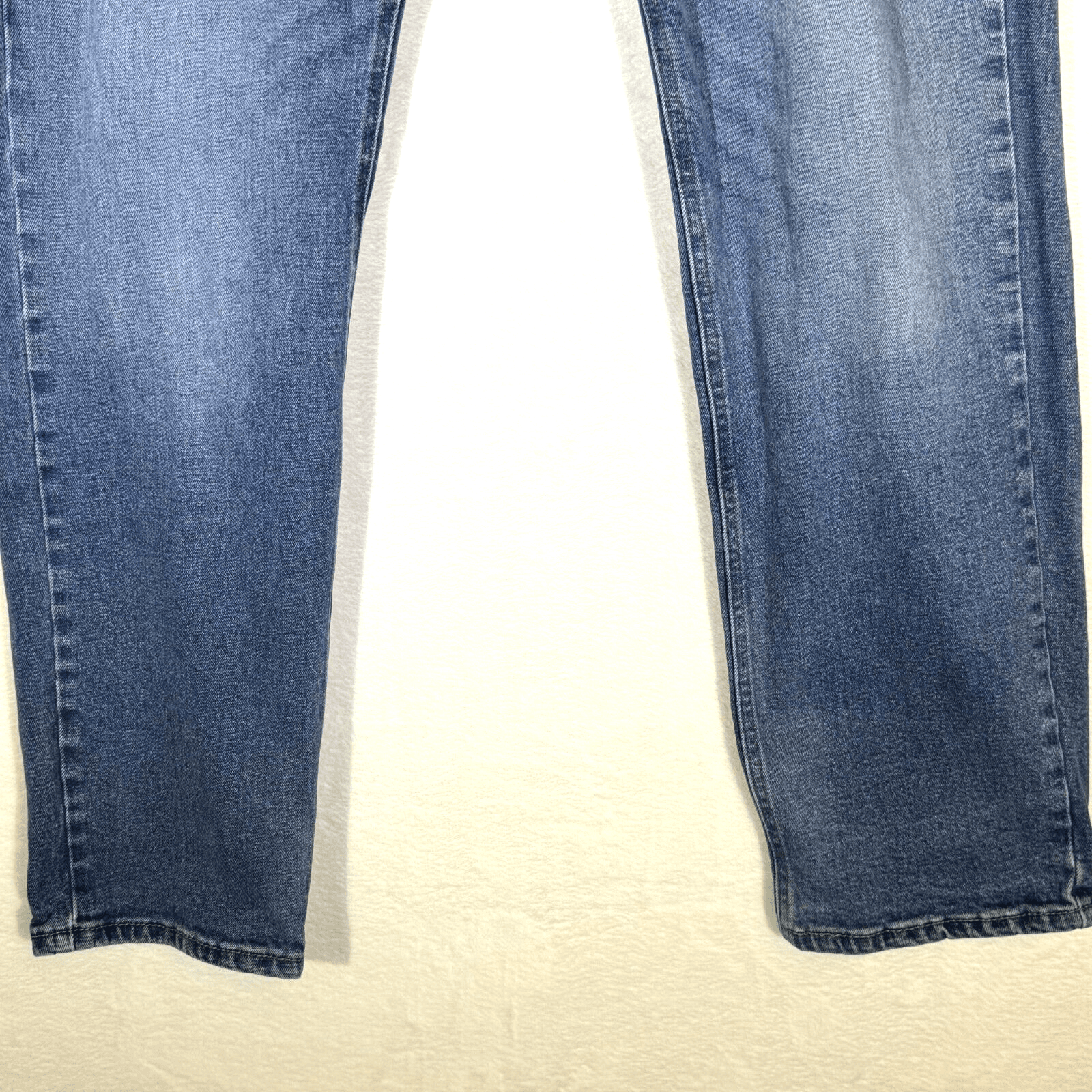 Levis Jeans Mens 38x32 Blue Denim Straight Leg 100 Percent Cotton Mid Rise Zip F - Thumbnail 4