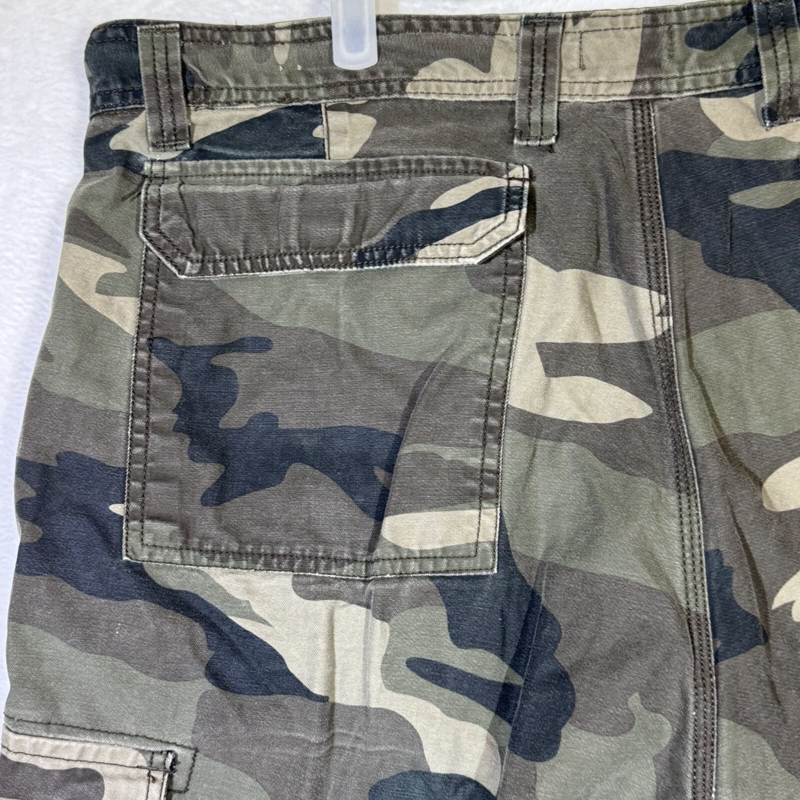 Lincoln Outfitters Cargo Shorts Mens 42 Green Camo 100 Percent Cotton Utility - Thumbnail 8