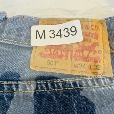 Levis 501 Jeans Mens 34x32 Blue Medium Wash Straight Denim Button Fly Classic - Thumbnail 18