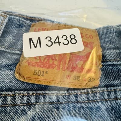 Levis 501 Jeans Mens 38x32 Blue Light Wash Straight Denim Button Fly Regular Fit - Thumbnail 16