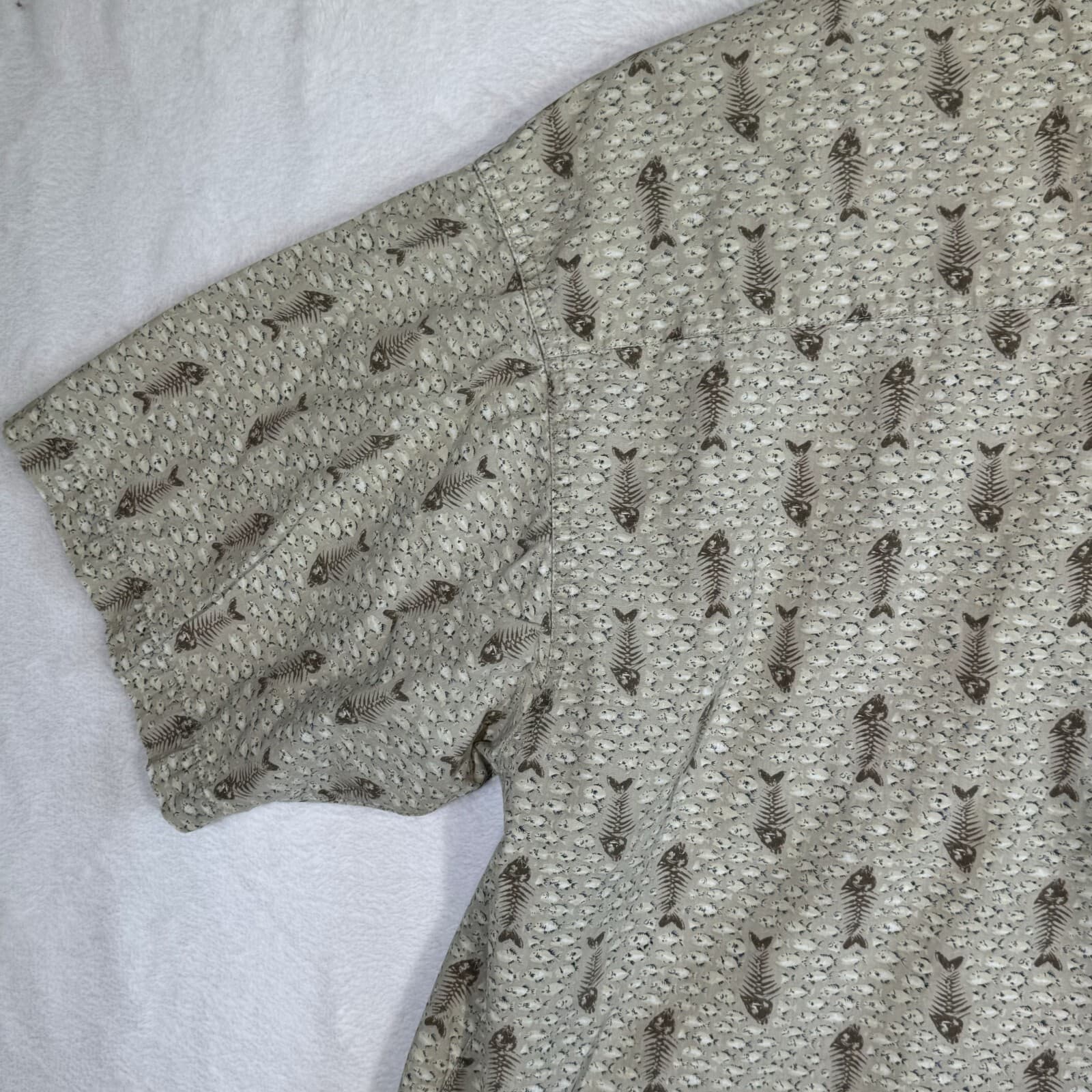 Columbia Men’s XL Brown Fish Skull Print Short-Sleeve Button-Down Shirt M592 - Thumbnail 11