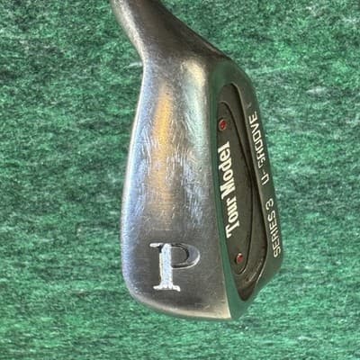 Tour Model Series 3 Pitching Wedge RH True Temper TT Lite Steel U-Groove - Thumbnail 3
