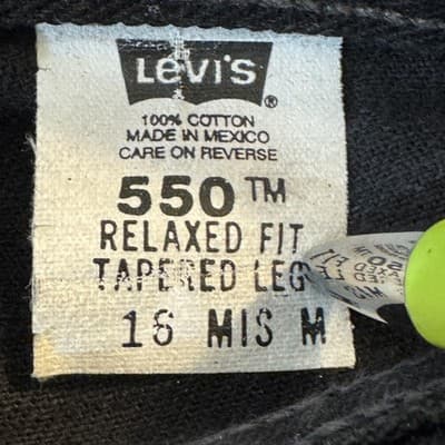Vintage Levis 550 Jeans Womens 16 Black Relaxed Tapered Leg Mom Denim 34x30 - Thumbnail 4