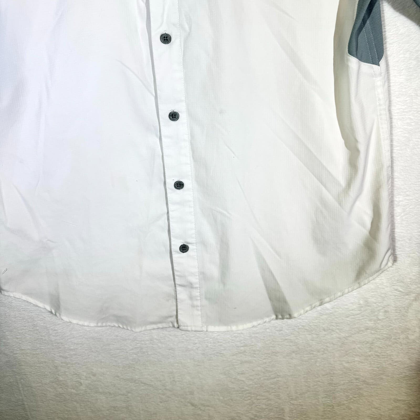 Reel Legends Men’s Shirt Medium White Vented Mesh Lined Fishing Button-Up - Thumbnail 7