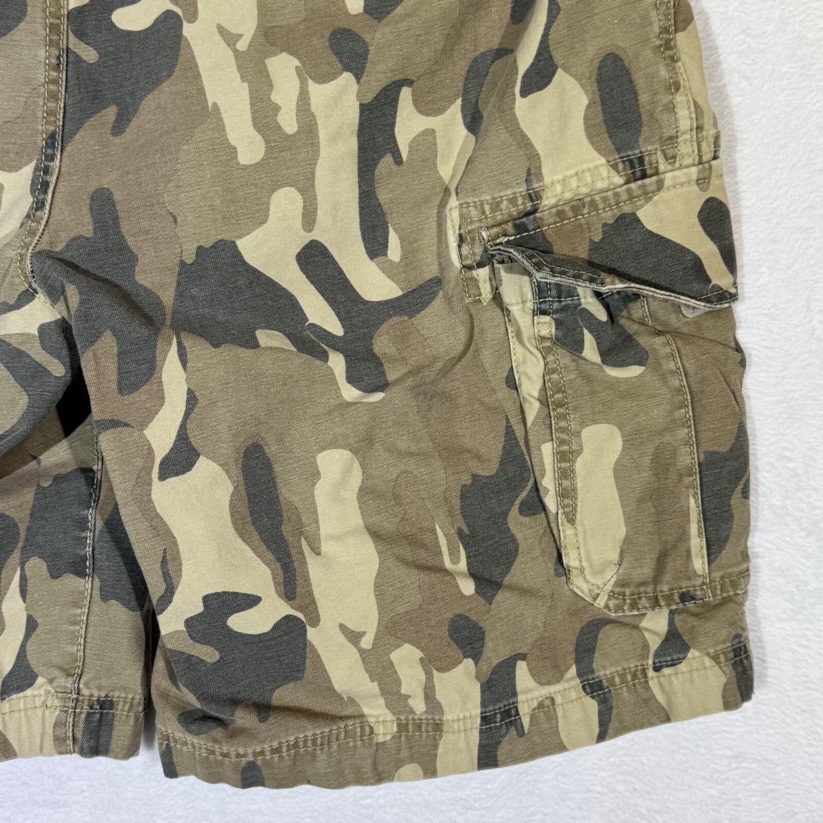 Izod Shorts Men’s 38 Green Camouflage Cargo Cotton Classic Fit High-Rise - Thumbnail 11