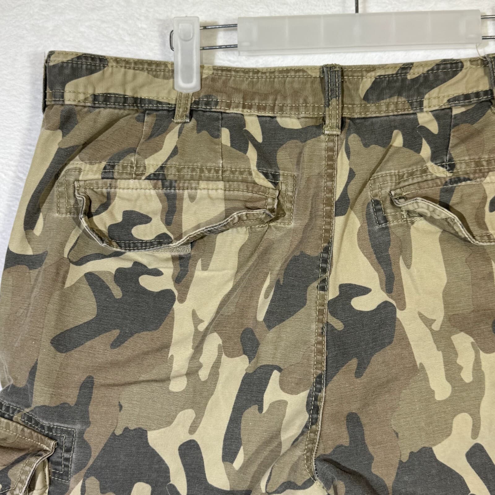 Izod Shorts Men’s 38 Green Camouflage Cargo Cotton Classic Fit High-Rise - Thumbnail 8