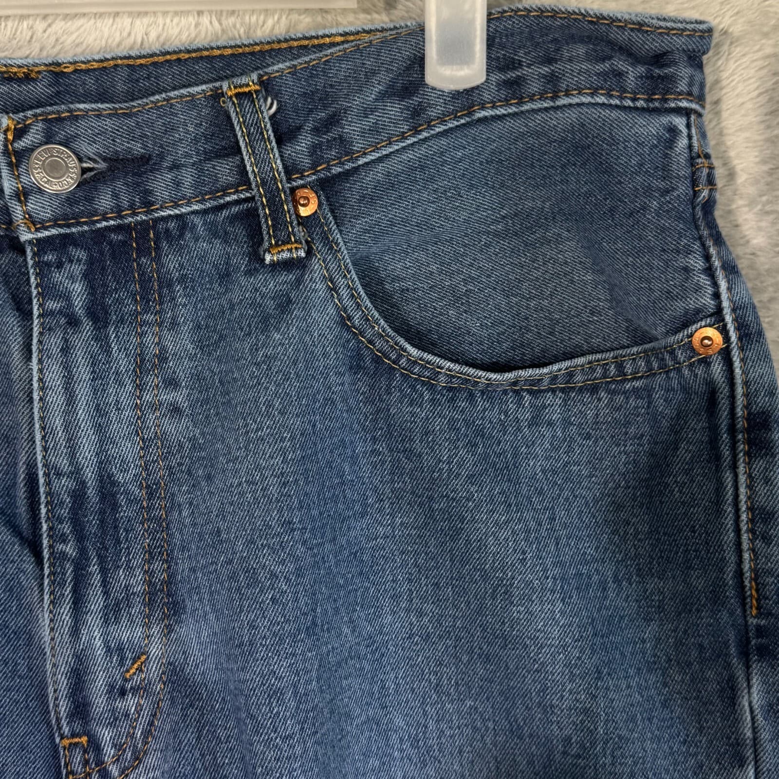 Levi’s 550 Jeans Men 36x32 Blue Denim Mid Rise Relaxed Straight Leg - Thumbnail 4