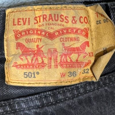 Levis 501 Jeans Mens 36x31 (36x32) Black Button Fly Straight Leg Denim Dark Wash - Thumbnail 3