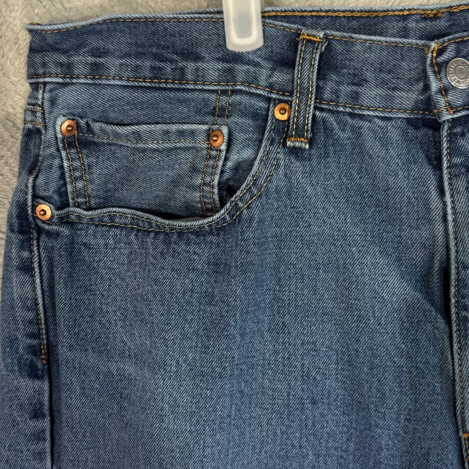 Levi’s 550 Jeans Men 36x32 Blue Denim Mid Rise Relaxed Straight Leg - Thumbnail 3