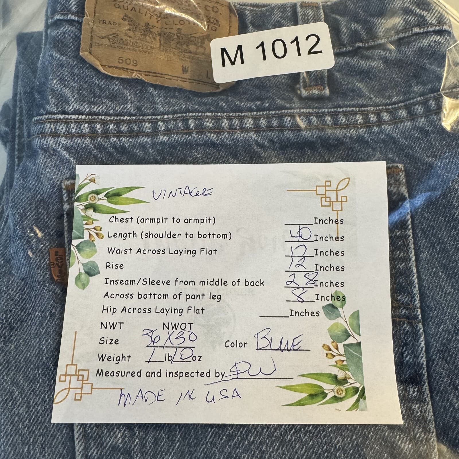 Vintage Levi’s 509 Jeans Men’s 36X30 Blue Denim Mid-Rise Straight Leg - Thumbnail 9