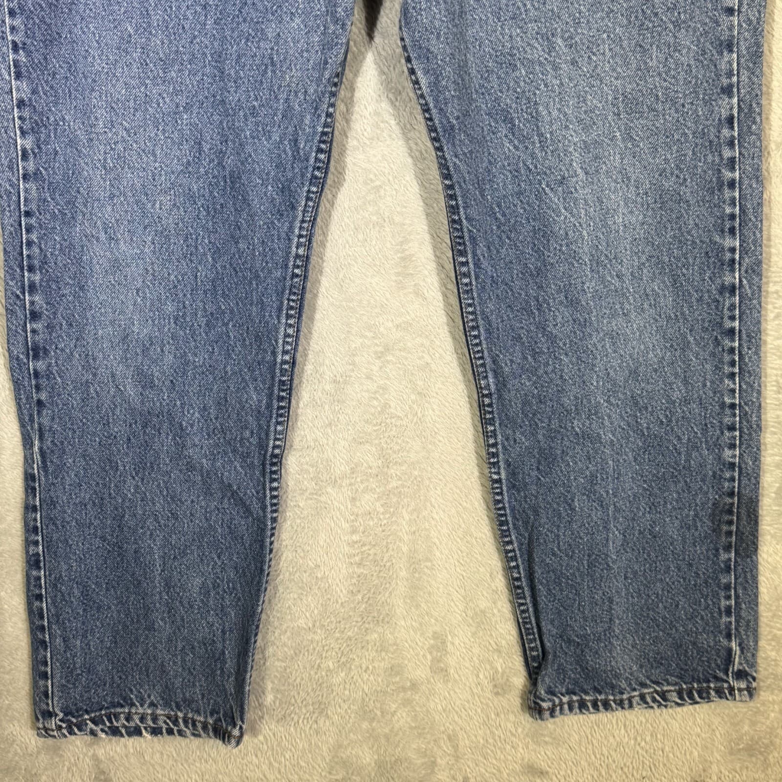 Vintage Levi’s 509 Jeans Men’s 36X30 Blue Denim Mid-Rise Straight Leg - Thumbnail 5