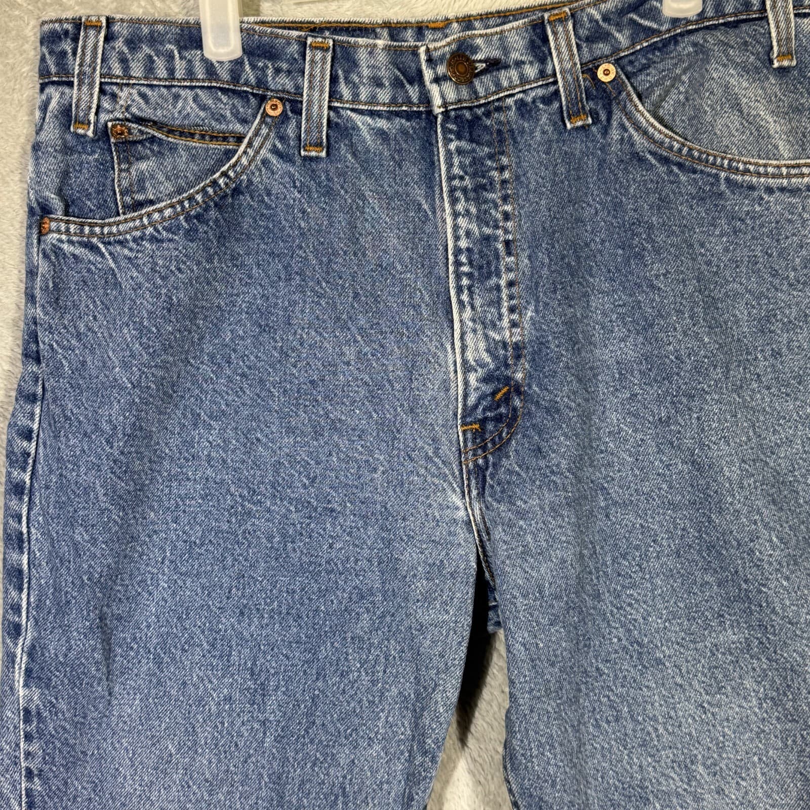 Vintage Levi’s 509 Jeans Men’s 36X30 Blue Denim Mid-Rise Straight Leg - Thumbnail 3