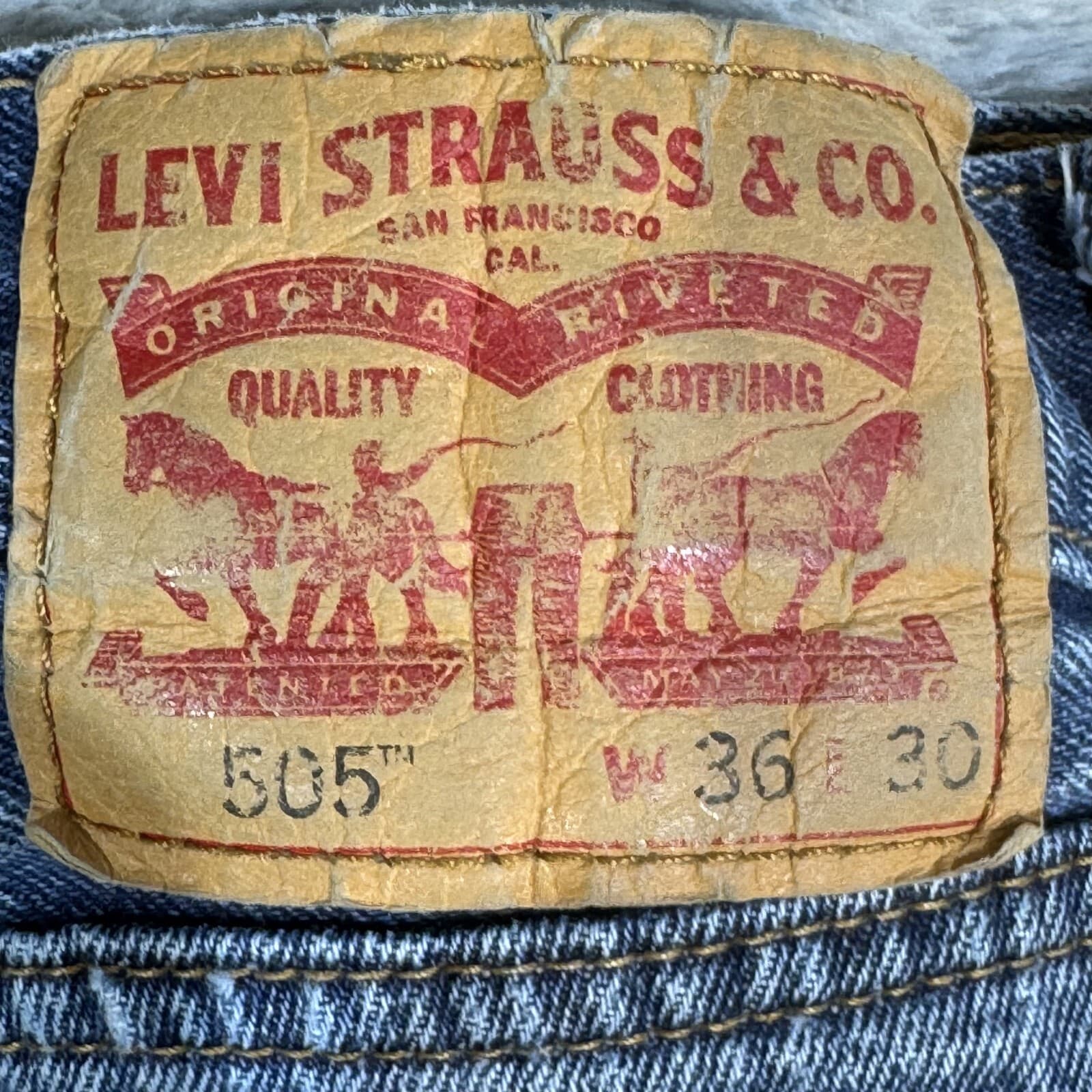 Levis 505 Jeans Mens 36x30 Regular Fit Mid Rise Blue Denim Straight Leg - Thumbnail 4