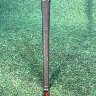 TaylorMade R9 9 Iron Mens RH KBS 90 Steel Stainless Silver Cavity Back Golf Club - Thumbnail 10